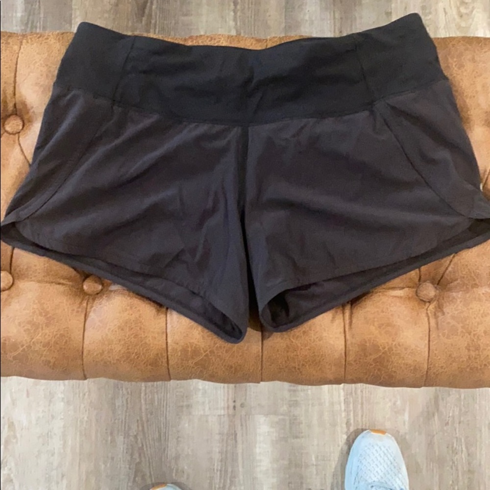 Lululemon Speed Up Short High Waisted (4 in)